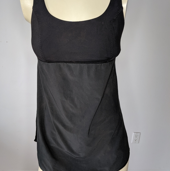 LULULEMON - black tank